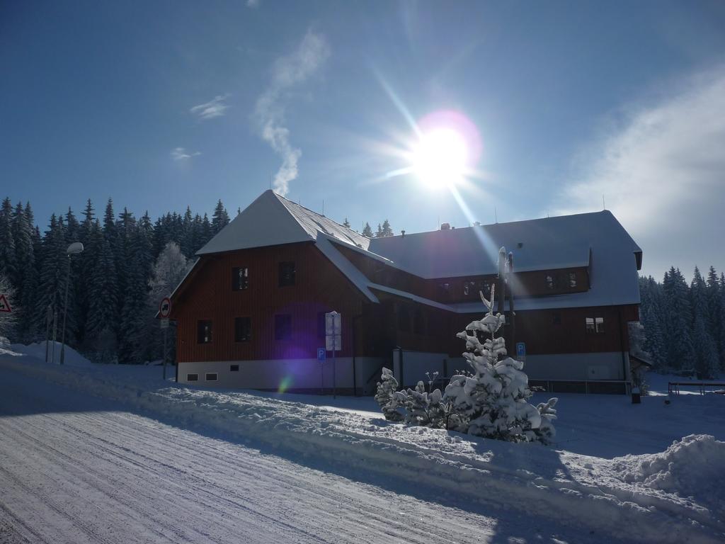 Aparthotel Madr Modrava Exteriör bild
